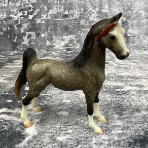 Vtg 1999 Breyer Stablemate Arabian Horse Dapple Grey G2 Westerncore Decor